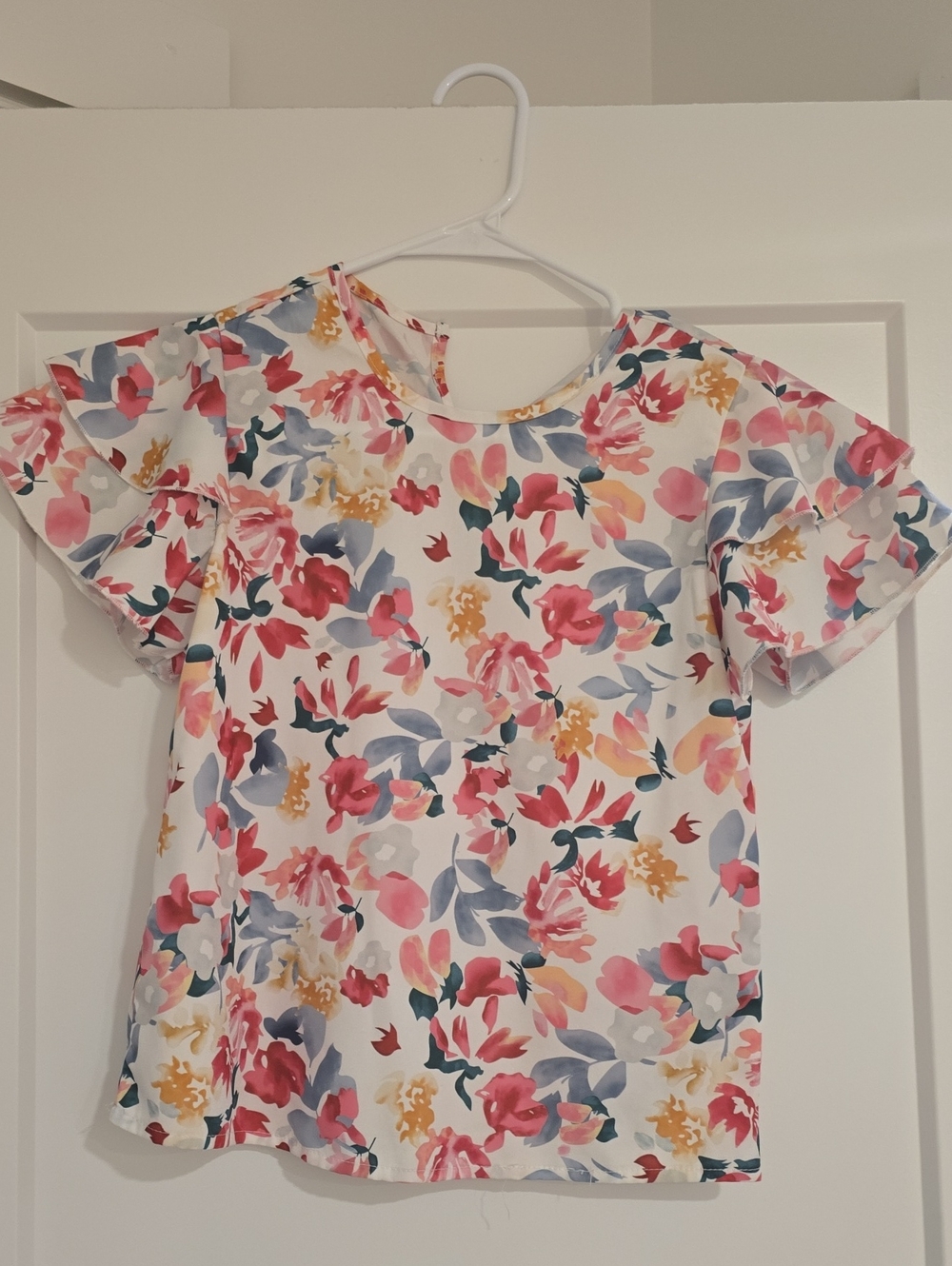 Kid's White Floral Ruffle Sleeve Top